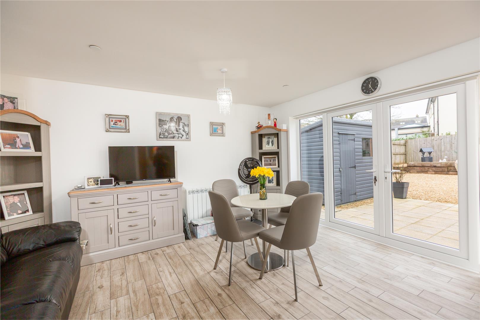 Clos Clemment, Five Roads, Llanelli, SA15 5YQ